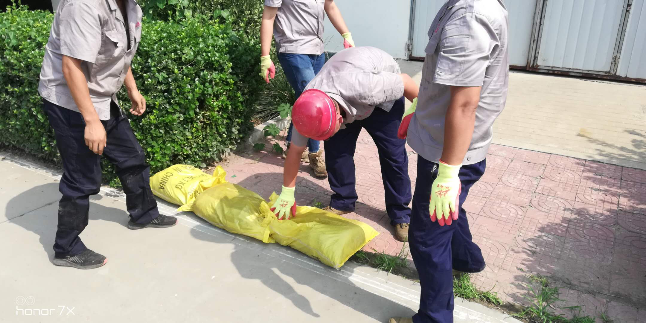 久久人妻内射无码一区三区