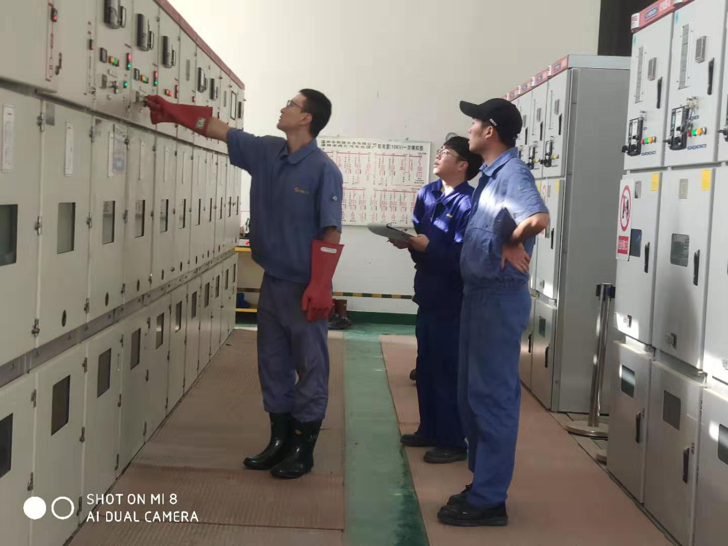 久久人妻内射无码一区三区