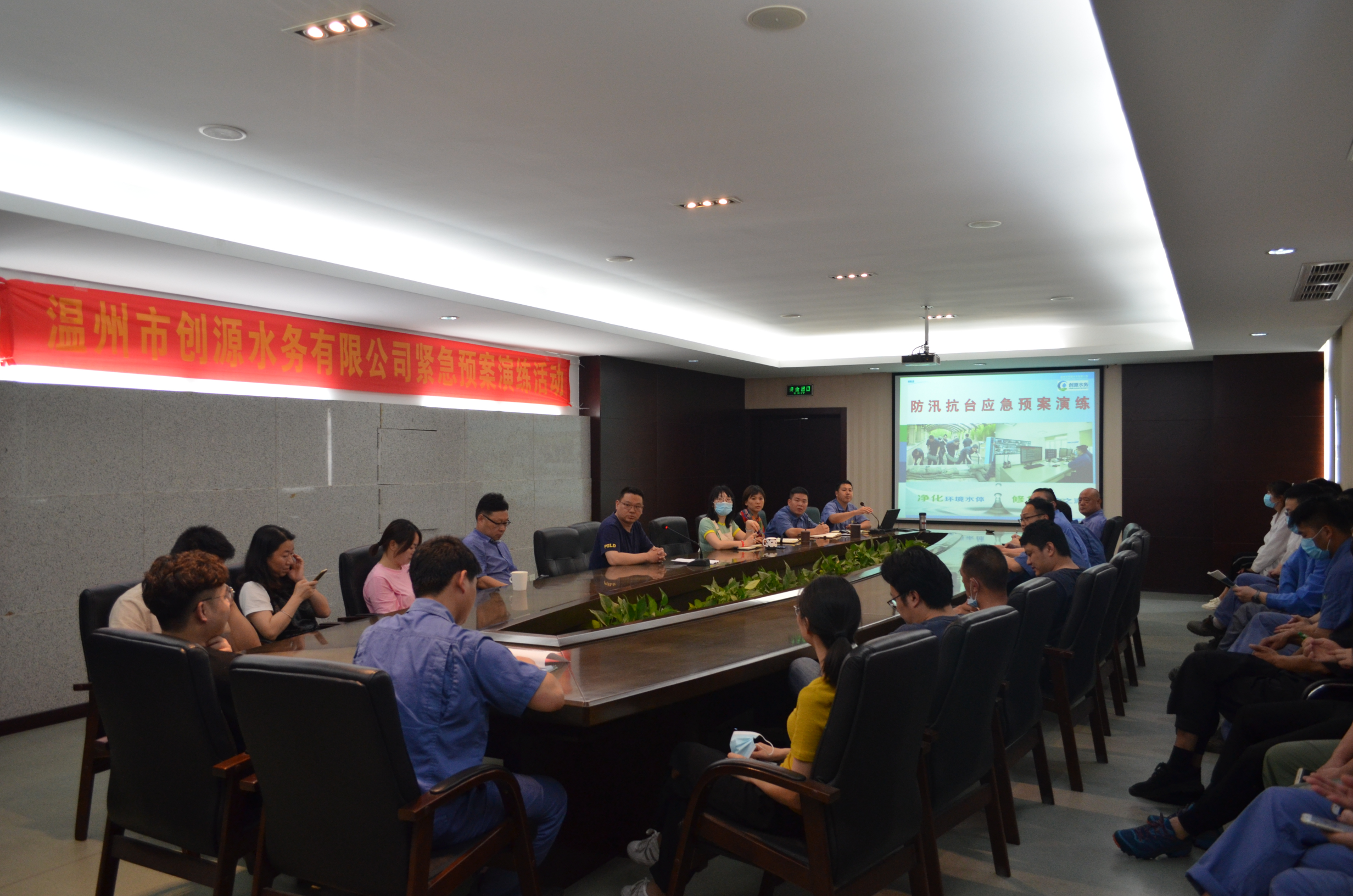 久久人妻内射无码一区三区