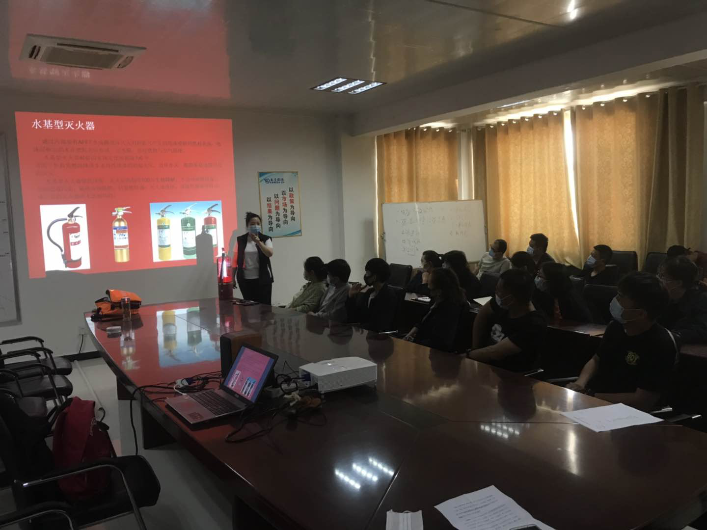 久久人妻内射无码一区三区