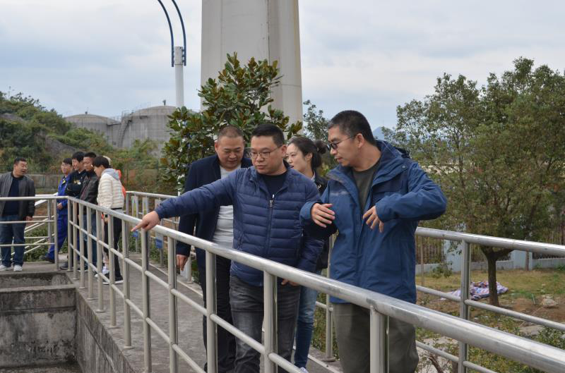 久久人妻内射无码一区三区