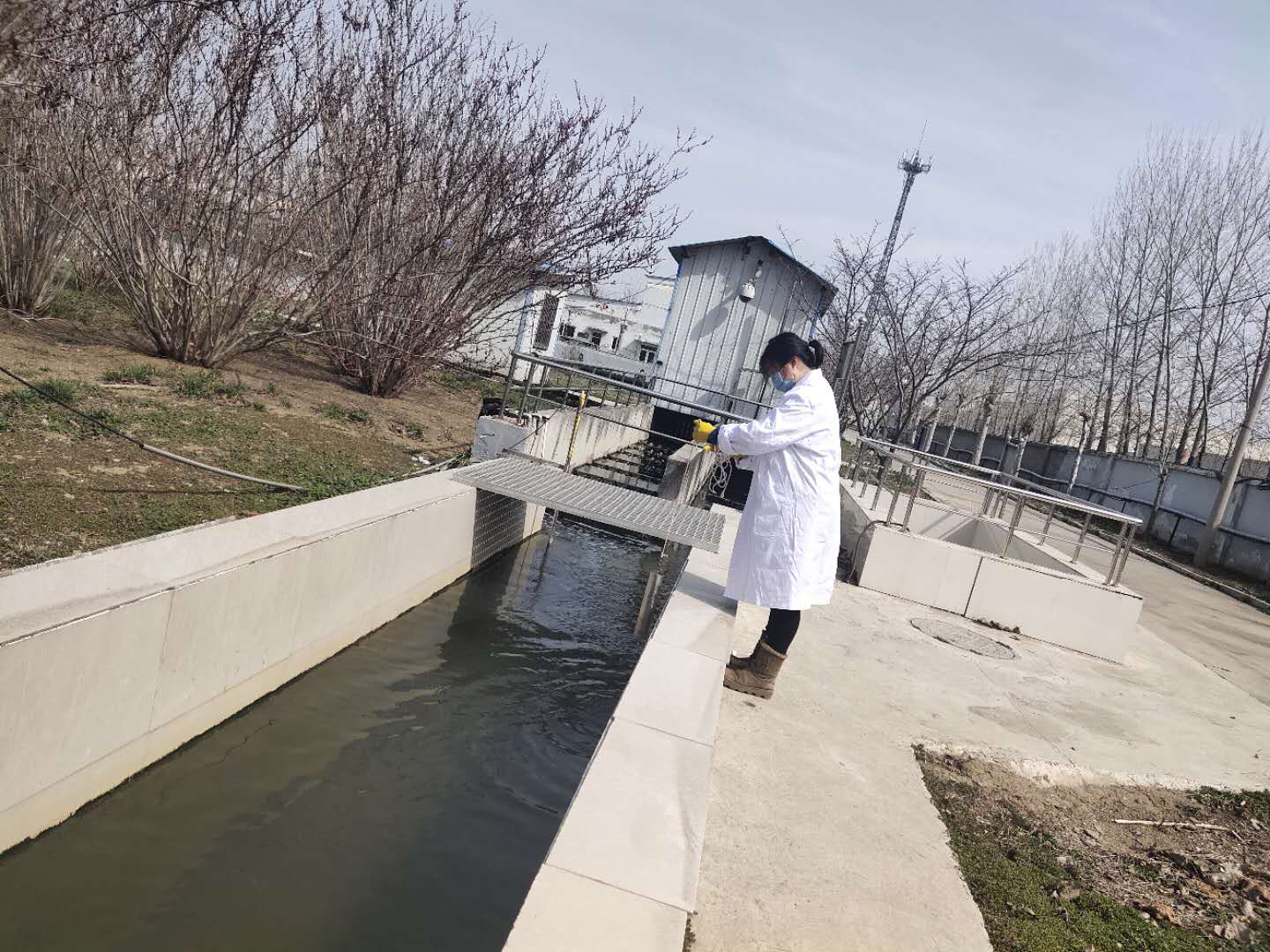 久久人妻内射无码一区三区