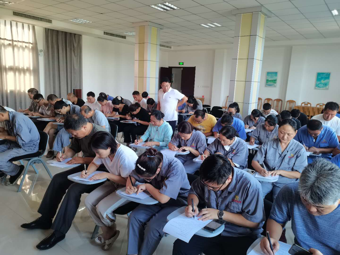 久久人妻内射无码一区三区