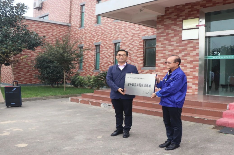 久久人妻内射无码一区三区