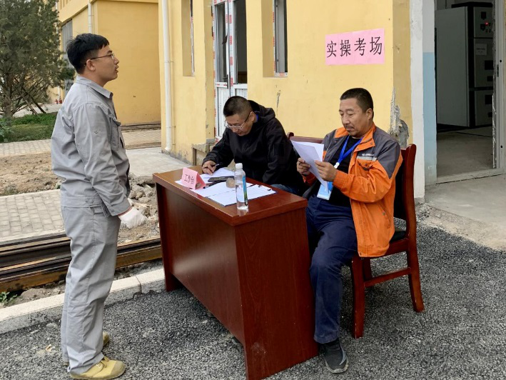 久久人妻内射无码一区三区