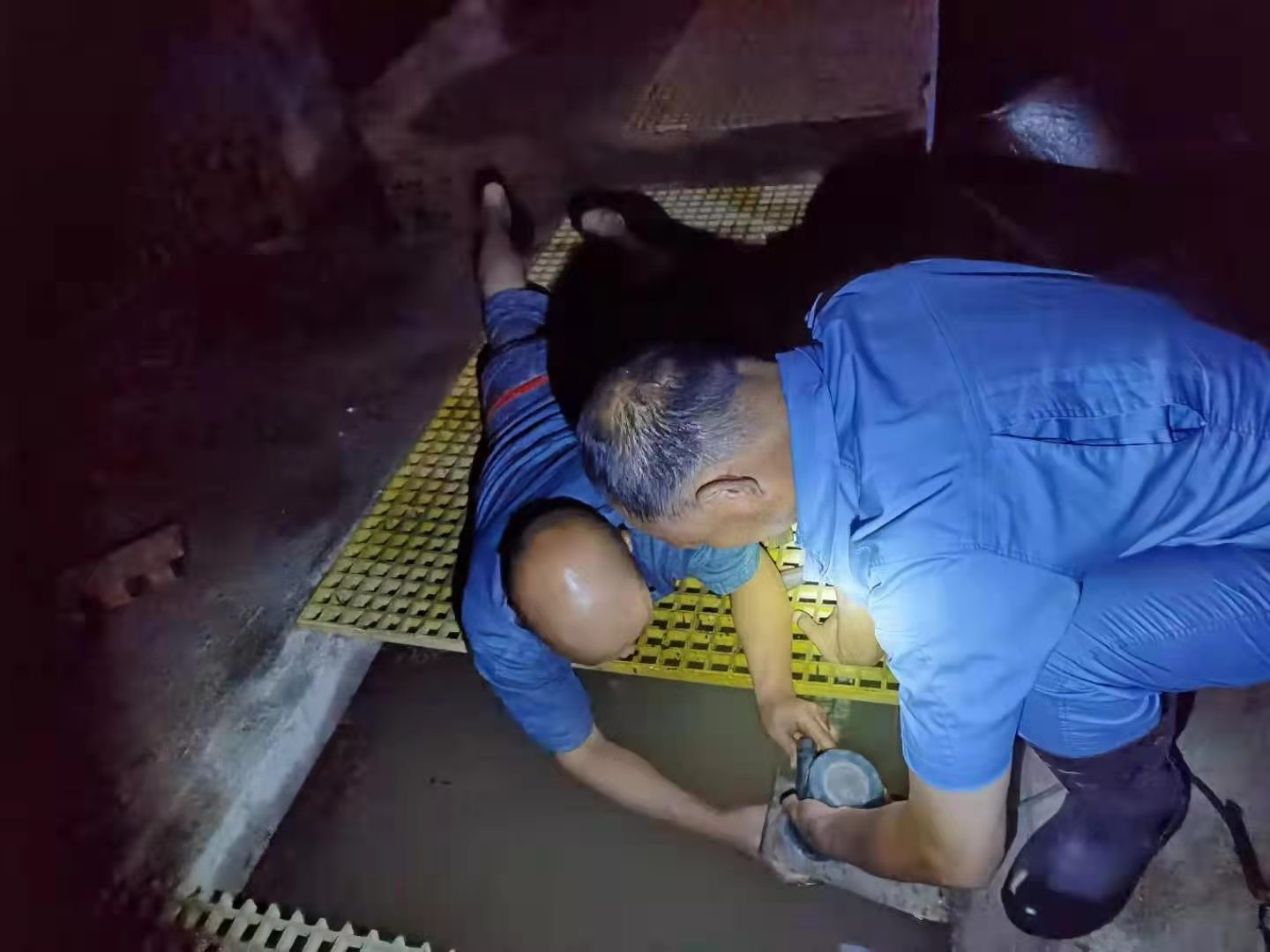 久久人妻内射无码一区三区