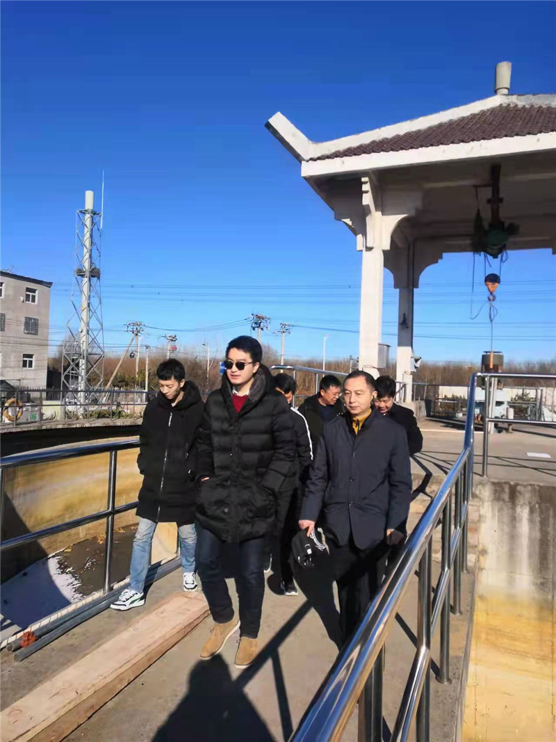 久久人妻内射无码一区三区